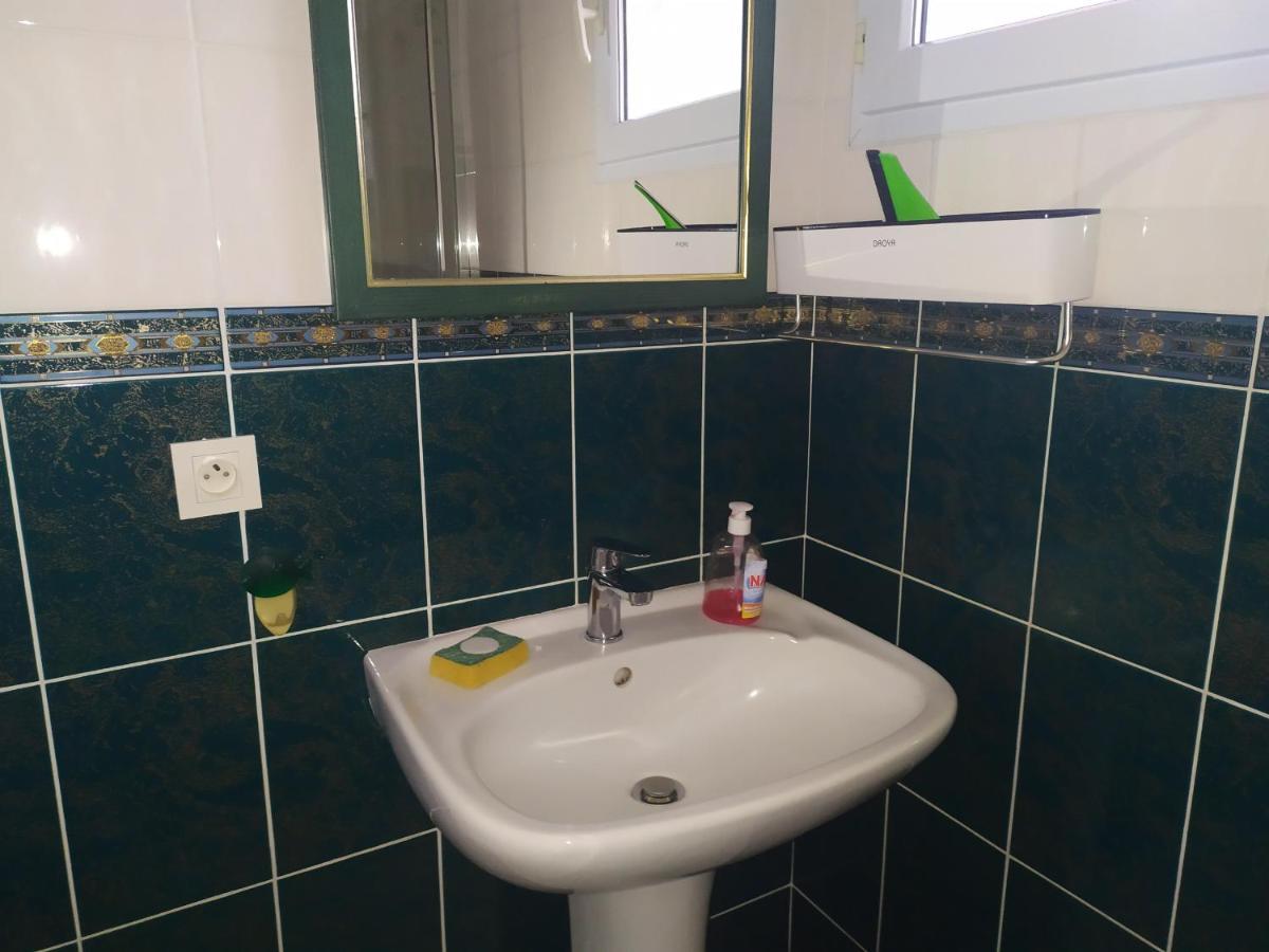 Chez Fabienne T1 Lejlighed Le Breuil-sur-Couze Eksteriør billede